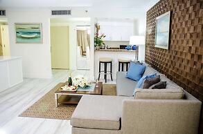 Hilton Palm Beach PBI