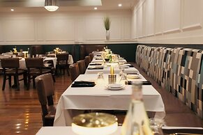 Hilton Palm Beach PBI