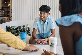 Hilton Palm Beach PBI