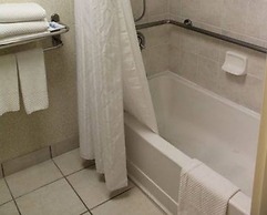 Hilton Palm Beach PBI