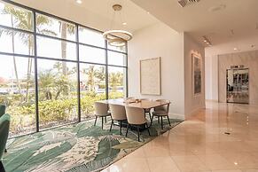 Hilton Palm Beach PBI