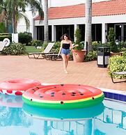 Hilton Palm Beach PBI