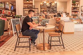 Hilton Palm Beach PBI