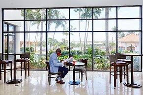 Hilton Palm Beach PBI