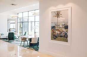 Hilton Palm Beach PBI