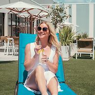 Hilton Palm Beach PBI