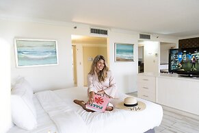 Hilton Palm Beach PBI