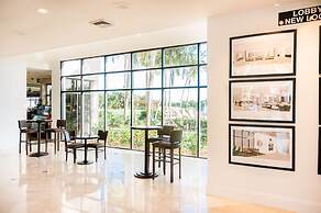 Hilton Palm Beach PBI