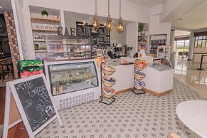 Hilton Palm Beach PBI