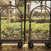 Hilton Palm Beach PBI