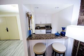 Hilton Palm Beach PBI