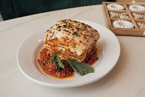 Hilton Palm Beach PBI