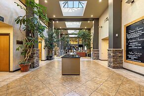 Hell Canyon Grand Hotel, Ascend Hotel Collection