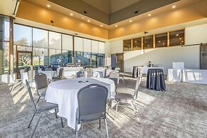 Hell Canyon Grand Hotel, Ascend Hotel Collection