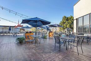 Hell Canyon Grand Hotel, Ascend Hotel Collection