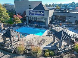 Hell Canyon Grand Hotel, Ascend Hotel Collection