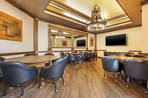 Hell Canyon Grand Hotel, Ascend Hotel Collection