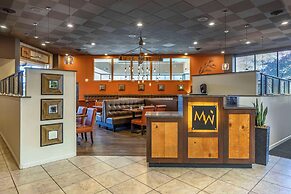 Hell Canyon Grand Hotel, Ascend Hotel Collection