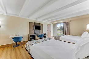 Red Carpet Inn & Suites