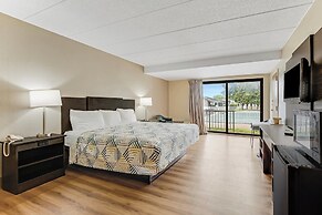 Red Carpet Inn & Suites