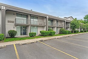 Red Carpet Inn & Suites