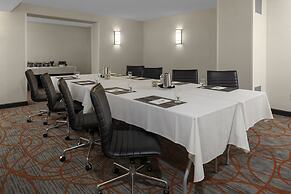 DoubleTree Suites by Hilton Dayton - Miamisburg