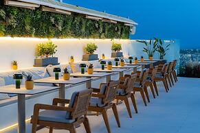 St. George Lycabettus Lifestyle Hotel