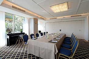 St. George Lycabettus Lifestyle Hotel