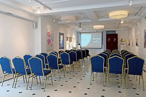 St. George Lycabettus Lifestyle Hotel