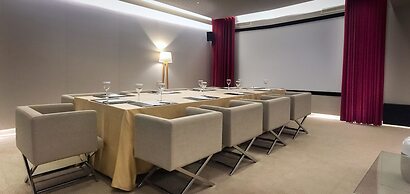 St. George Lycabettus Lifestyle Hotel