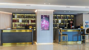 St. George Lycabettus Lifestyle Hotel