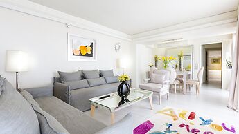 St. George Lycabettus Lifestyle Hotel