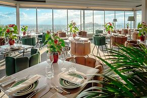 St. George Lycabettus Lifestyle Hotel