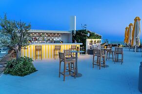 St. George Lycabettus Lifestyle Hotel