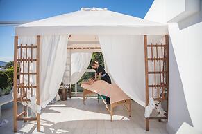 St. George Lycabettus Lifestyle Hotel