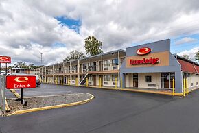 Econo Lodge North