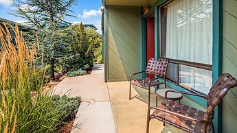 Best Western Plus Tree House