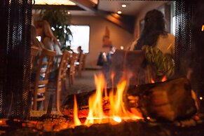 Best Western Plus Tree House