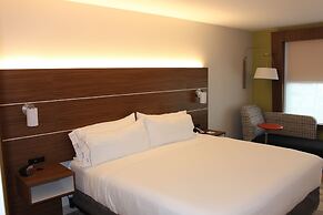 Holiday Inn Express & Suites Mississauga-Toronto Southwest, an IHG Hot