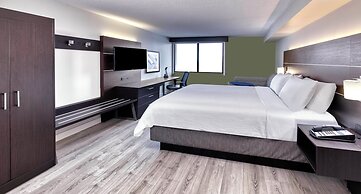 Holiday Inn Express & Suites Mississauga-Toronto Southwest by IHG