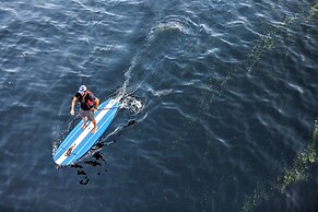 Holiday Inn Express & Suites Mississauga-Toronto Southwest by IHG