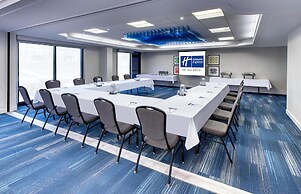 Holiday Inn Express & Suites Mississauga-Toronto Southwest by IHG