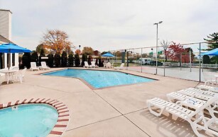 Hawthorn Extended Stay by Wyndham Columbus North