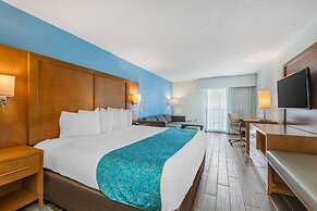 Tropical Winds Oceanfront Hotel