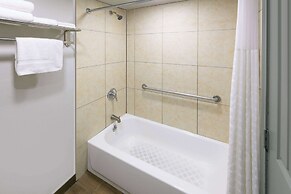 Days Inn by Wyndham South Fort Worth