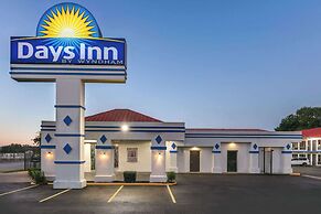Days Inn by Wyndham South Fort Worth