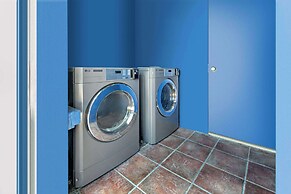 Days Inn by Wyndham South Fort Worth