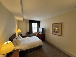 Hilton Cincinnati Netherland Plaza