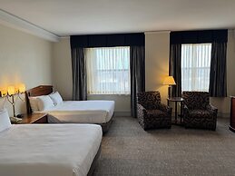 Hilton Cincinnati Netherland Plaza