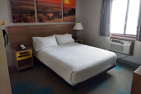 Days Inn by Wyndham Willmar